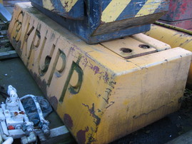 Krupp KMK 2025 counterweight